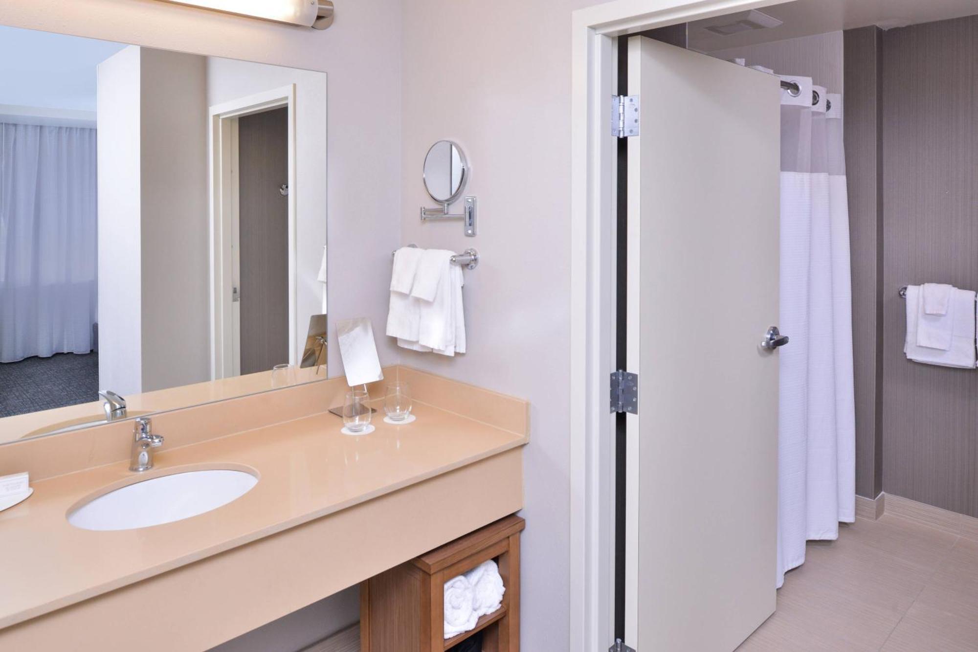 Courtyard By Marriott Columbus גרוב סיטי מראה חיצוני תמונה